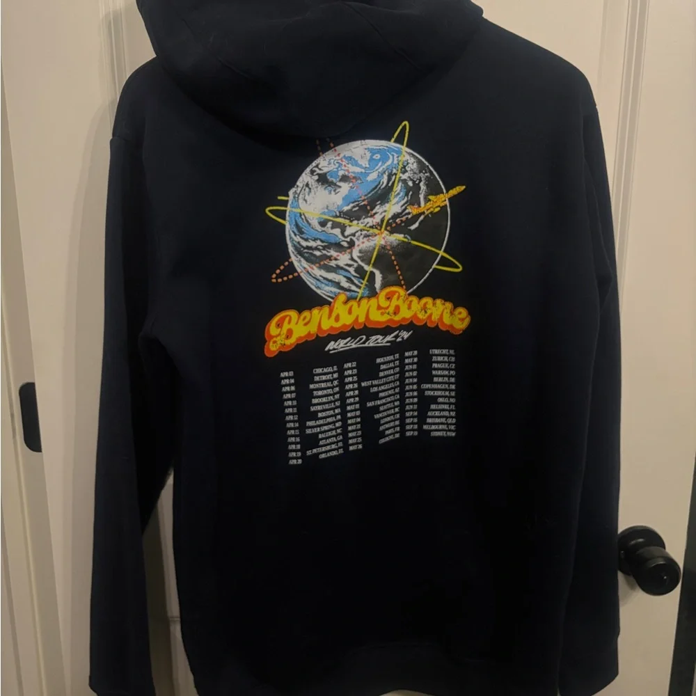 Great condition XL Benson Boone Tour 2024 Navy Hoodie. Fireworks & Rollerblades - Picture 4 of 7